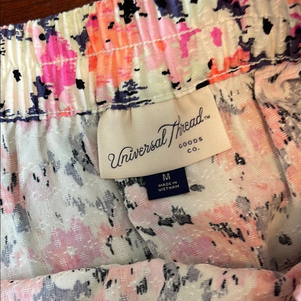 Mini skirt by Universal Thread - Picture 2 of 6